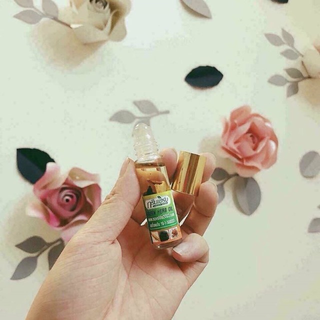 Dầu Lăn Nhân Sâm Thảo Dược Thái