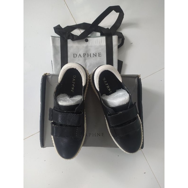 Giày bánh mì quay dán size 38 hàng si