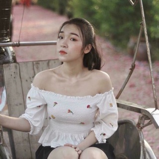Ao trễ vai