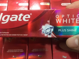 KEM ĐÁNH RĂNG COLGATE LÀM TRẮNG