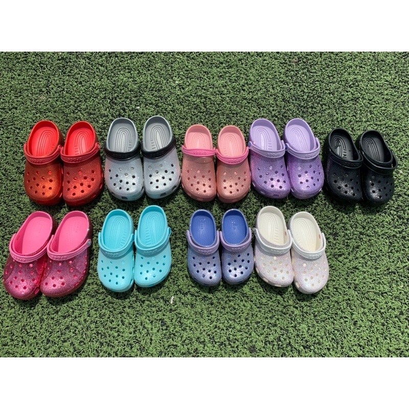 Giày cho mẹ và bé. size từ c5-m7. Giá 150-200k