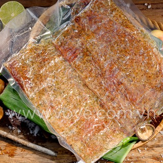 Khô cá Thiều Phú Quốc loại ép, có tiêu, chưa nướng gói 500gr