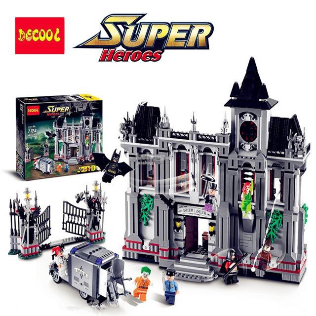 Đồ chơi lắp ráp Nhà Giam Arkham Asylum  7124 của Batman gồm 1619+ chi tiết
