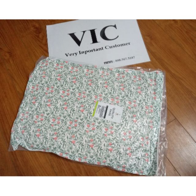 Gối hoa lá gồm vỏ và ruột ( gắn tem điện tử check hàng)