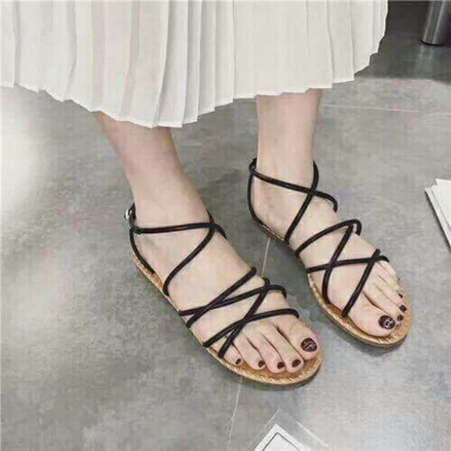 Sandal dây