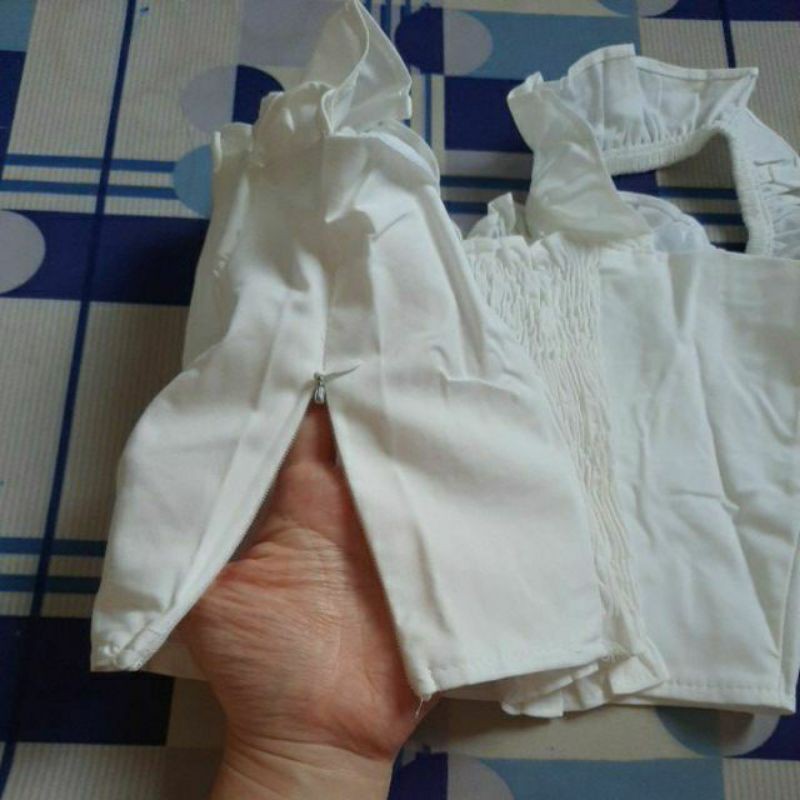 Áo croptop trắng quai bèo kèm ảnh thật | BigBuy360 - bigbuy360.vn