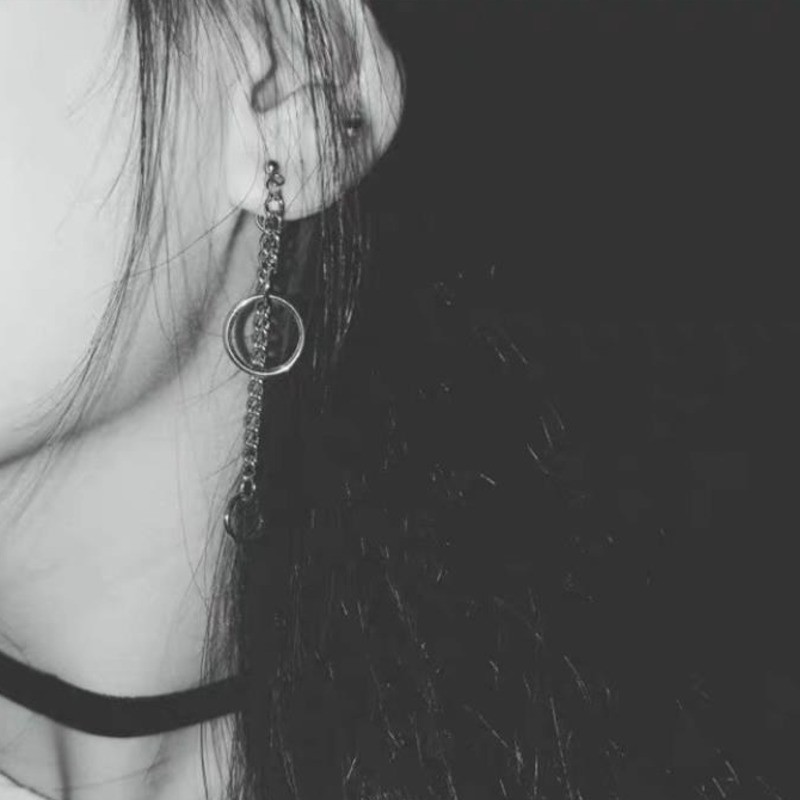 Khuyên Tai Dạng Dây Xích Cá Tính Độc Đáo Phong Cách Retro