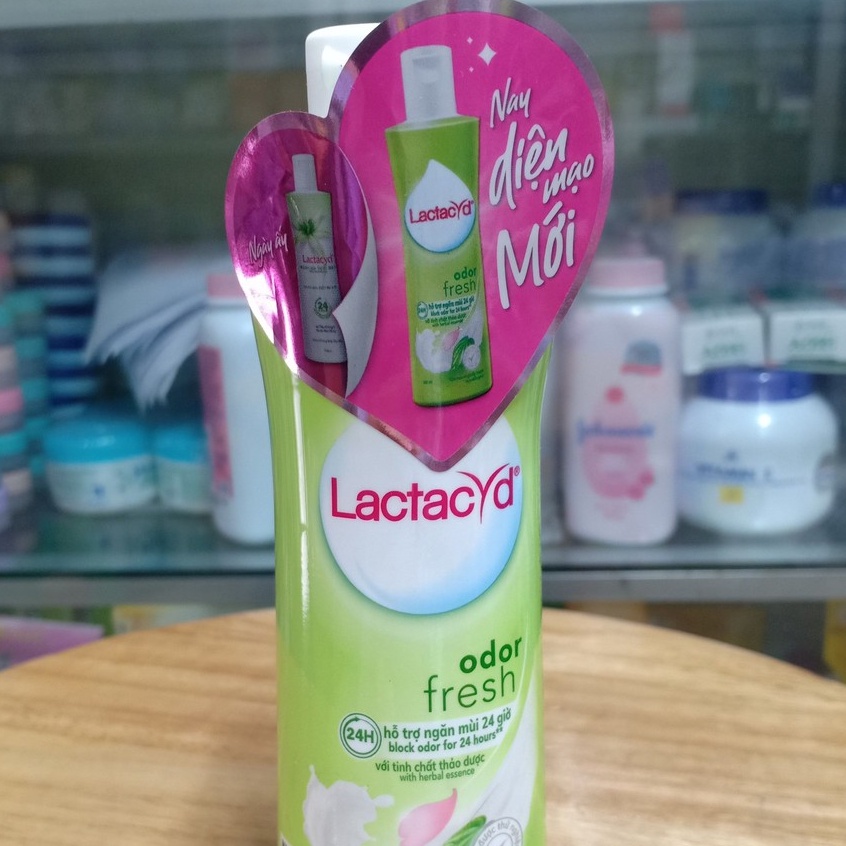 Dung Dịch Vệ Sinh Phụ Nữ Lactacyd