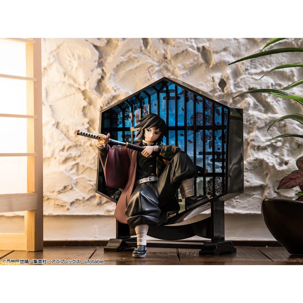 Mô Hình Figure Chính Hãng Anime Giyu Tomioka, Ichiban Kuji LAYER SCAPE giải C, Kimetsu No Yaiba, Thanh Gươm Diệt Quỷ