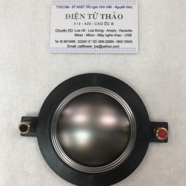 Col Titan 750 nhấn