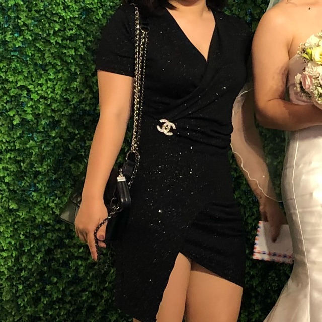 váy body xoắn eo used