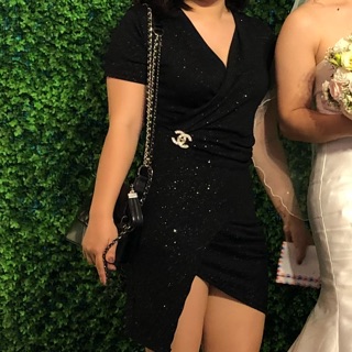Váy body xoắn eo used