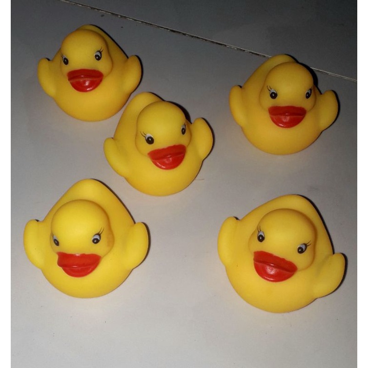Sét 5 con vịt bằng nhựa dẽo bóp kêu chít chít loại mini