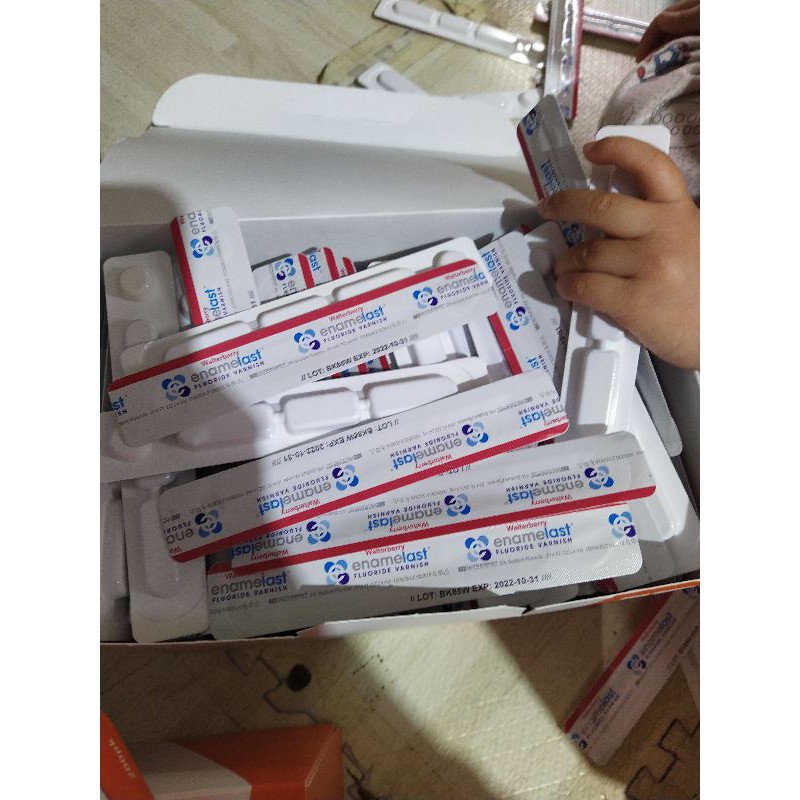 Gel Vecni Flour Ngăn Ngừa Sâu Sún Răng Bé Từ 6th Tuổi