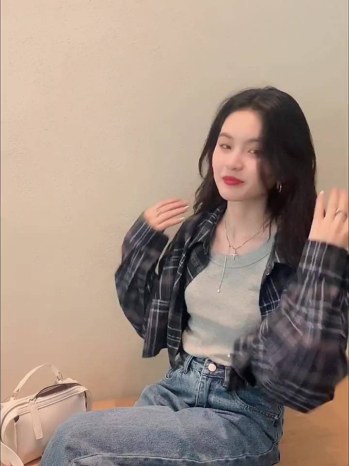 Xiaozhainv Áo sơ mi caro tay dài thời trang cho nữ | BigBuy360 - bigbuy360.vn