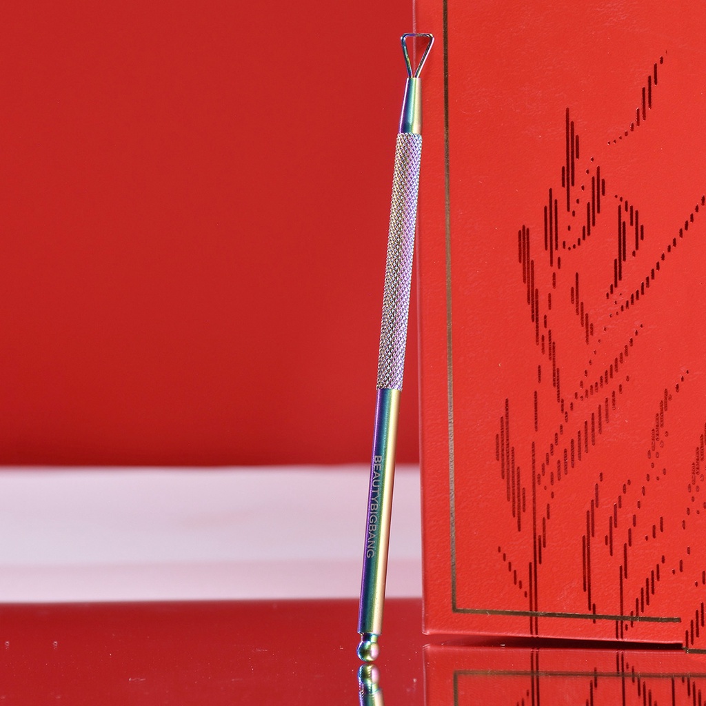 Dụng Cụ Tẩy Sơn Móng Tay Hình Tam Giác