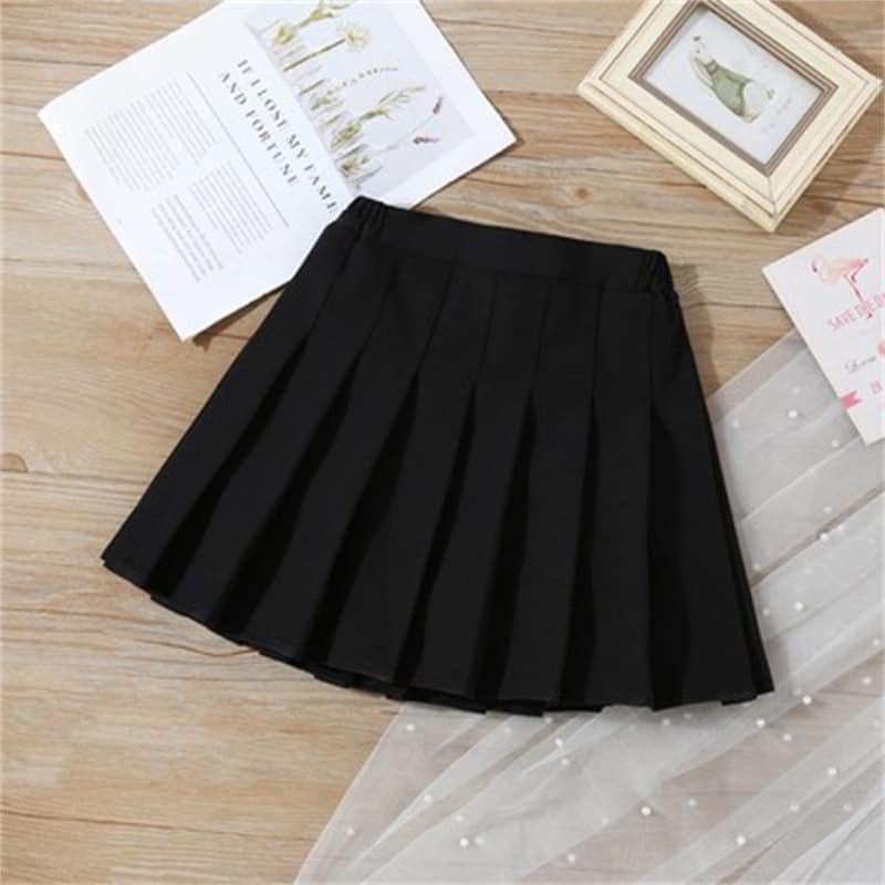 CHÂN VÁY XẾP LY ĐEN CÓ QUẦN TRONG