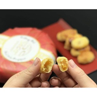 BÁNH DỨA VƯƠNG GIẢ SINGAPORE