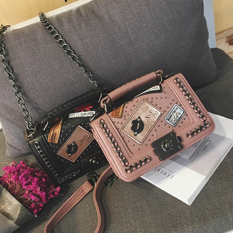 Túi Đeo Chéo Đính Đinh Tán Có Khóa Thời Trang Phong Cách Hàn Quốc Cho Nữ