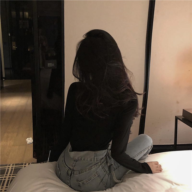 Áo thun IELGY dài tay màu đen/ đỏ cho nữ