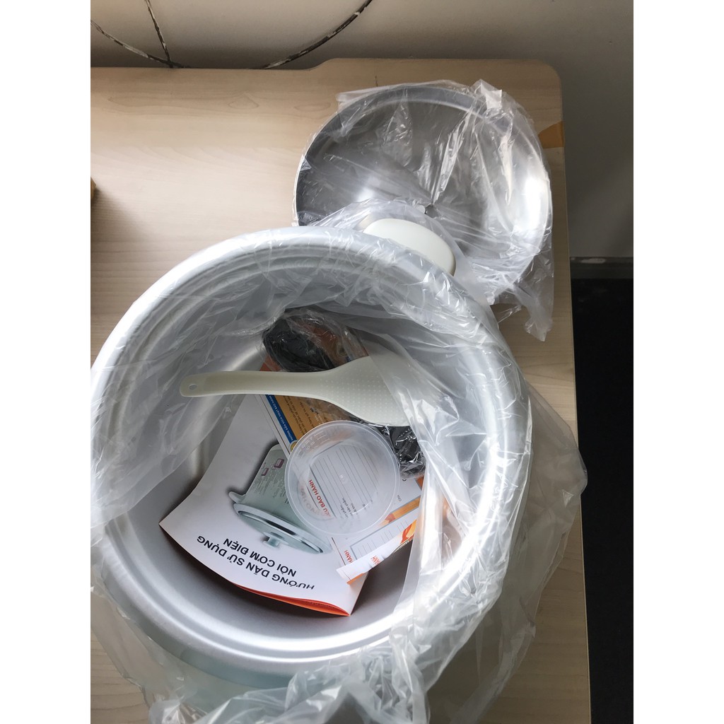 Nồi Cơm Điện Nắp Rời 1,2L Comet CM8009 Hàng Chính Hãng Bảo Hành 12 Tháng | BigBuy360 - bigbuy360.vn