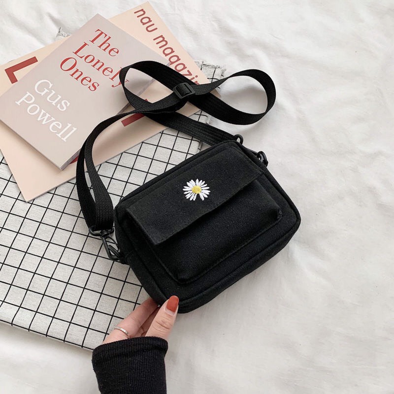 RZ008 - Túi canvas màu trơn  thêu cúc họa mi