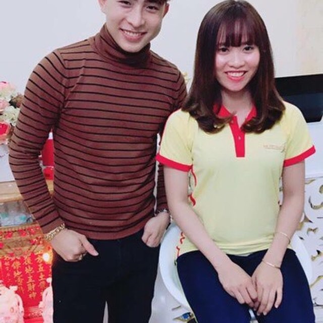Áo len sọc màu nâu hạt dẻ