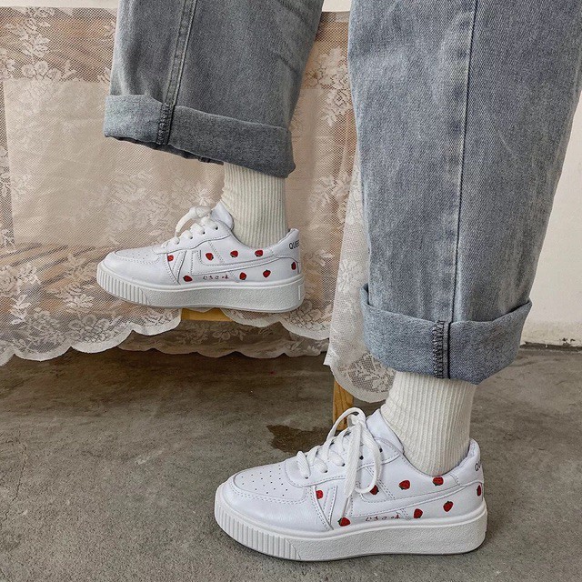 [Mã FASHIONGREEN15 giảm 10% tối đa 30k đơn từ 99k] SẴN HÀNG Giày bánh mỳ đế 5cm dâu tây hottrend 2020 CÓ ẢNH THẬT | BigBuy360 - bigbuy360.vn