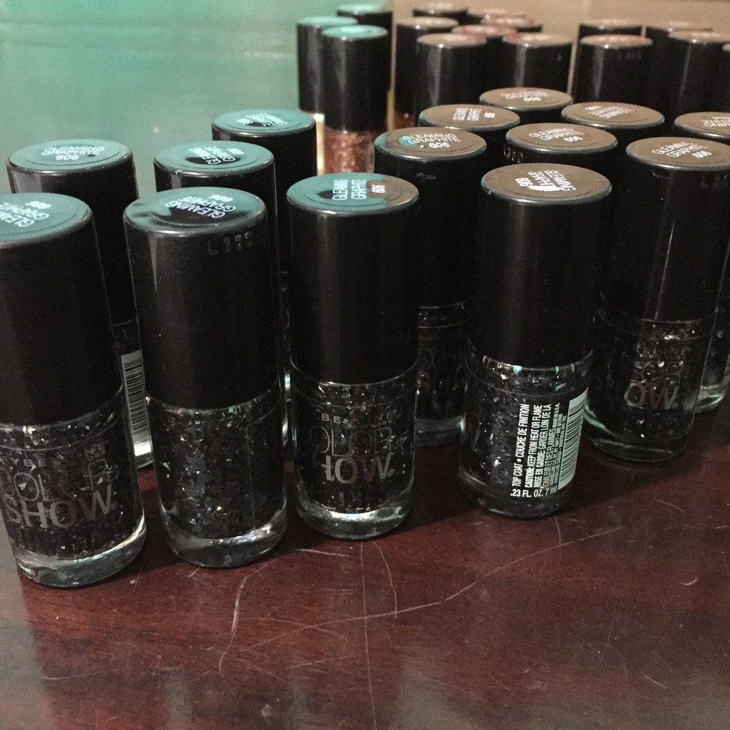 Sơn móng tay Maybelline Color Show Jewels Top Coat 606 Gleaming Graphite