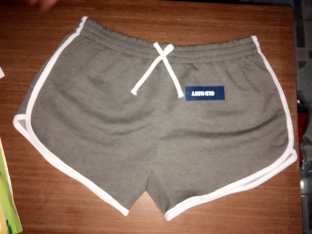 Quần đùi thể thao nữ