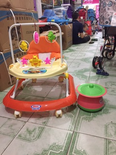 Xe tập đi AA1