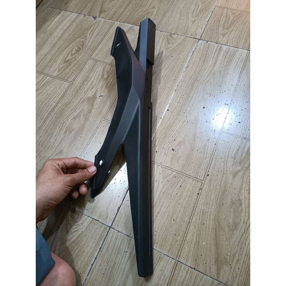 Catte che sên Winner 150, Winner X nhựa đen