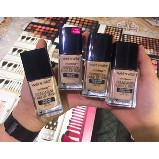 kem nền wnw có sẵn