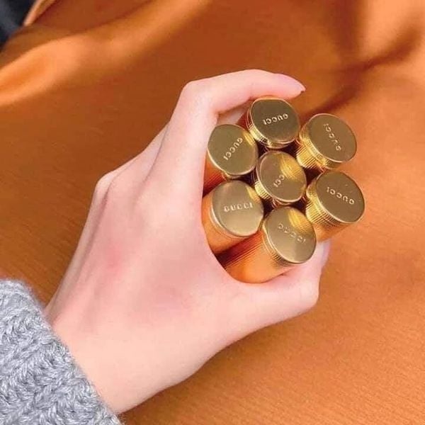 Son Gucci Matte màu 25