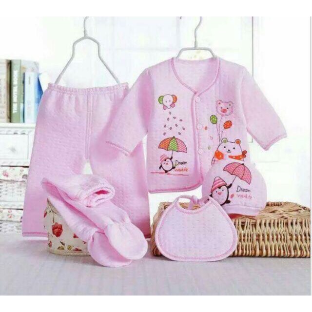 Set 5 chi tiết trần bông cho bé sơ sinh