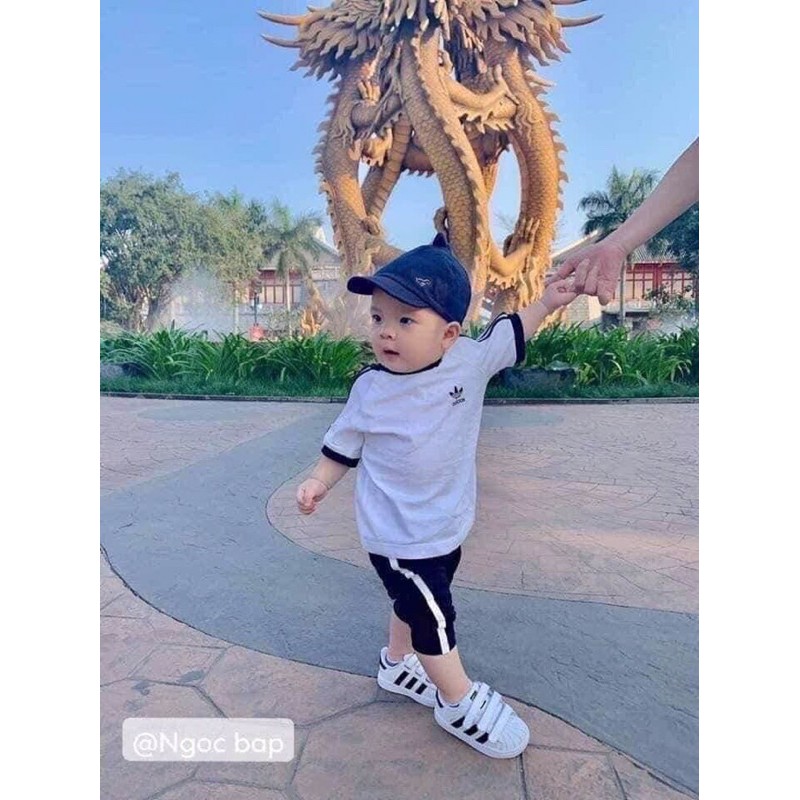 Quần kẻ sọc cho bé