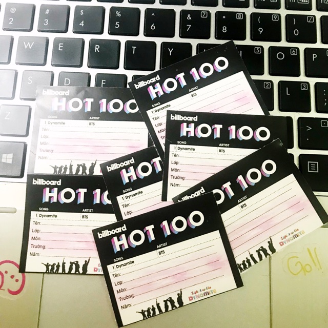 Sticker nhãn vở của nhóm nhạc no1 Billboard Hot100, tặng kèm 1 thời khoá biểu cùng mẫu 💜❤️