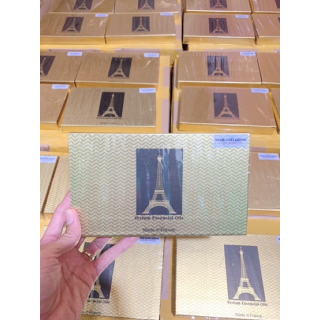 Hộp test nước hoa vàng 20 chai mini