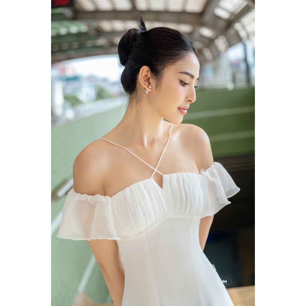 Đầm thiết kế cổ yếm JM Dress Design tay bồng xòe sang trọng nữ tính chất mỏng nhẹ D92511