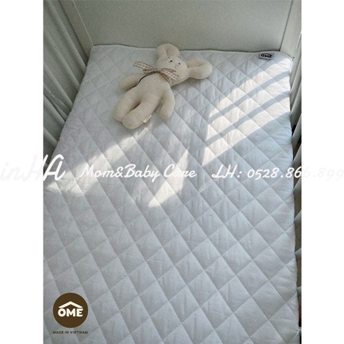 Lót chống thấm bảo vệ đệm OME mặt Cotton Organic màu trắng KT 80 x 120 (cm) - chống nóng cho bé