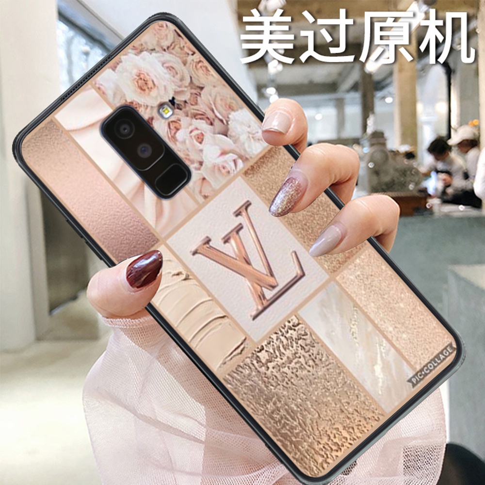 Ốp lưng điện thoại Samsung J8 thương hiệu đẳng cấp