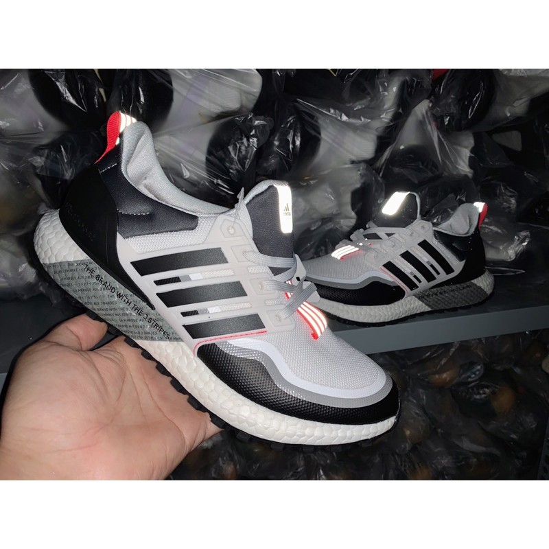 Giày Ultra Boost All Terain Đen Trắng đế vạch Xám