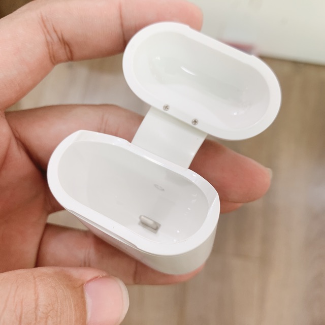 Ốp Chống Sốc Kiêm Sạc không dây Airpod