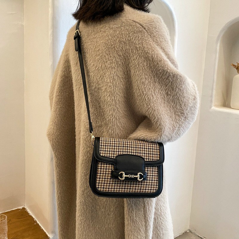 Túi đeo chéo nữ họa tiết kẻ ziczac giá rẻ thời trang đi chơi TX062