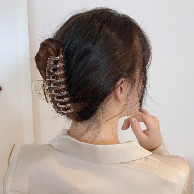 Kẹp Tóc Càng Cua Xinh Xắn Theo Phong Cách Hàn Quốc