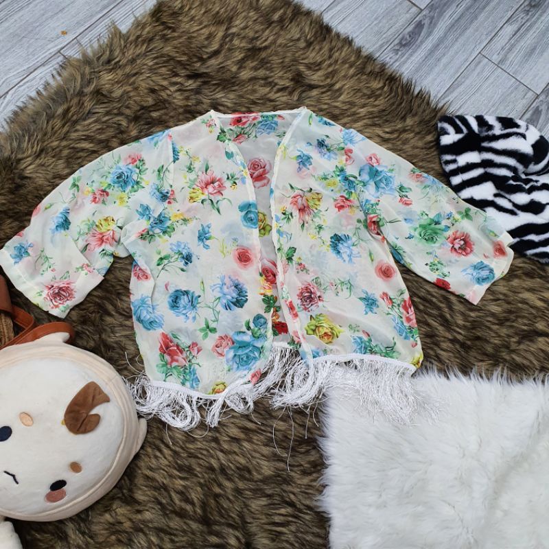 Áo khoác kimono tua rua hoa xinh pass dọn nhà