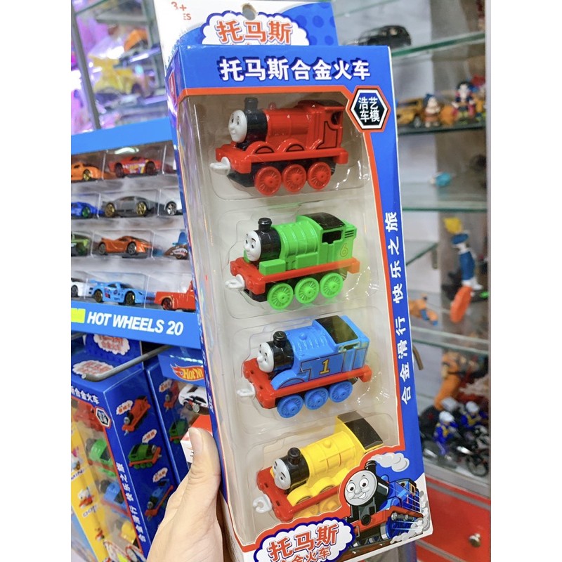 Bộ 4 xe lửa Thomas/5 xe hotwheels chạy trớn