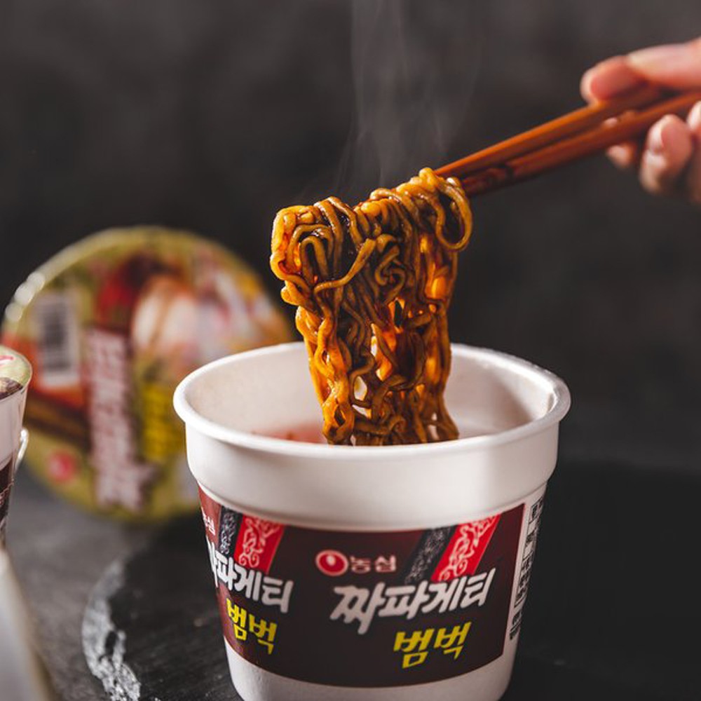 Mì tương đen Chapagetti Nongshim Hàn Quốc ly 70g