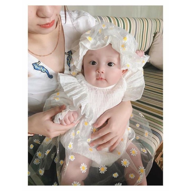 Body váy cho bé cúc trắng