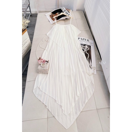 Đầm Maxi Đi Biển, Váy Maxi Dập Ly IVA0250, Chất Voan Dập Ly, Màu Trắng, Be, Cho Dáng Dài Miên Man
